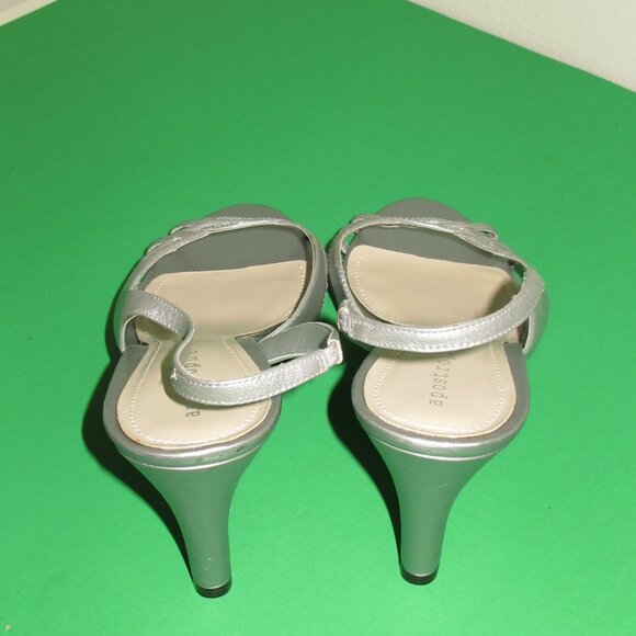 APOSTROPHE SILVER LEATHER OPEN TOE SLINGBACK SANDALS Sz 9.5 - Picture 4 of 6